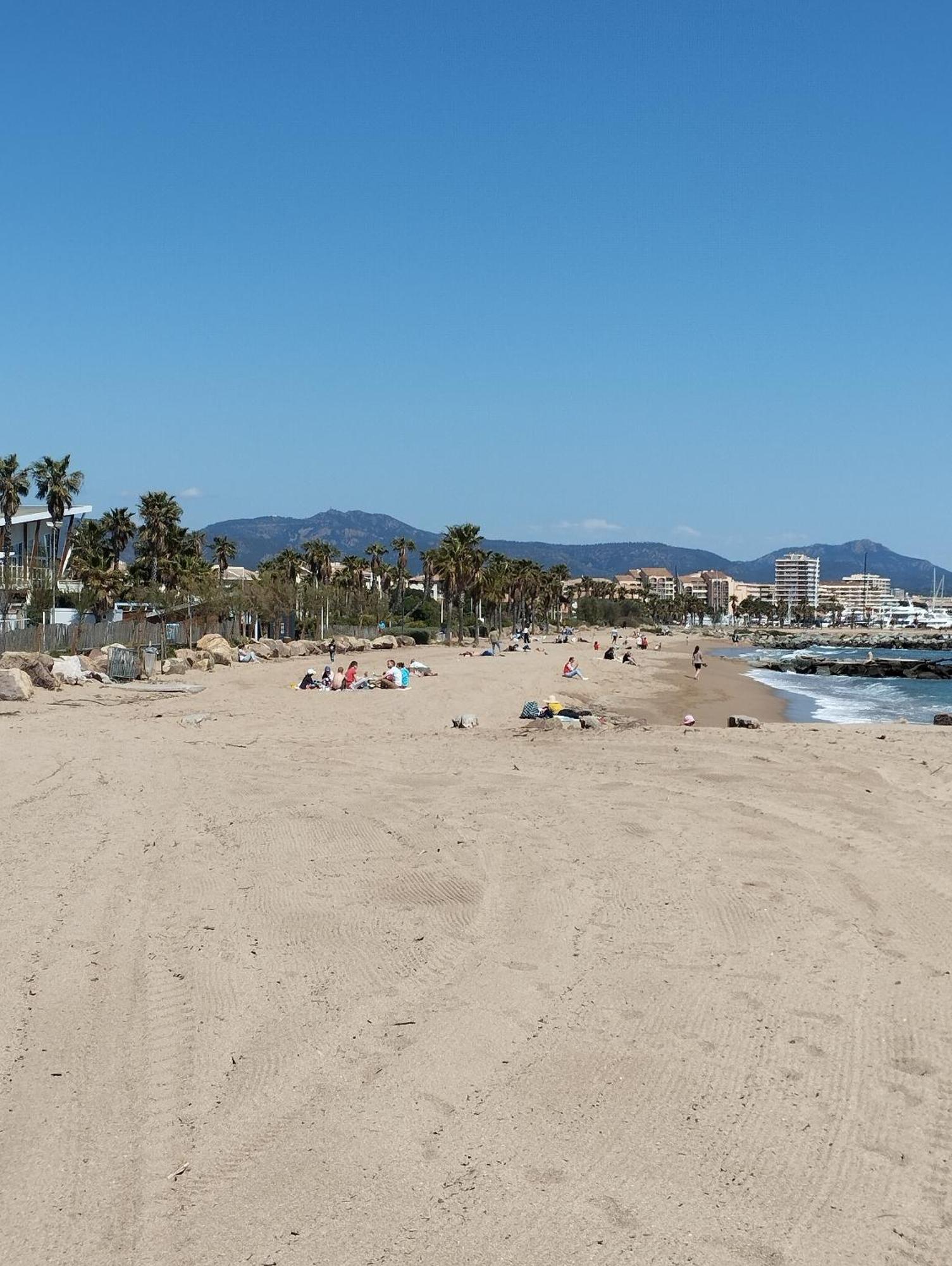 Appartement Port Frejus, Terrasse, Wifi, Clim, A 5'