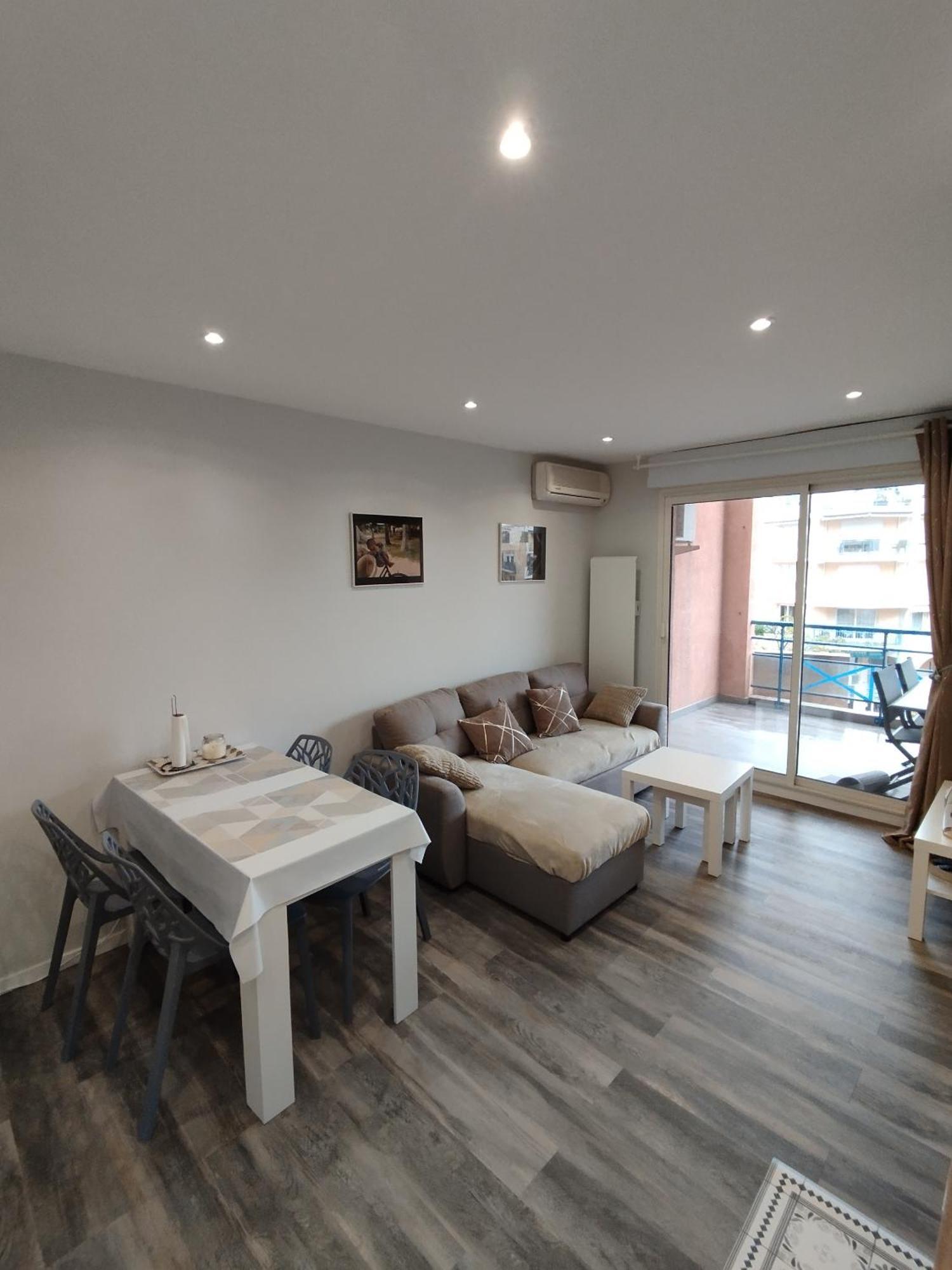 Appartement Port Frejus, Terrasse, Wifi, Clim, A 5' Fréjus